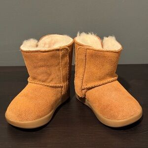 Size 02/03 Baby UGG Keelan II Chestnut Boots